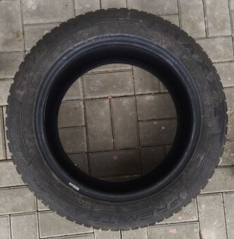 Zimné pneumatiky 215/55 R17