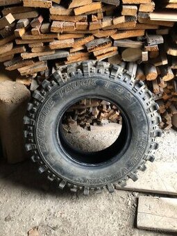 Offroad pneumatiky 235/75 R15 Vranik T3-malo jazdené 2ks