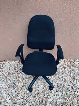 Kancelárska stolička