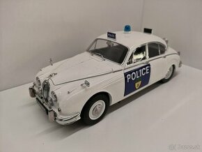Jaguar MK2  Police 1:18 model Icons