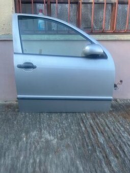 Predné práve dvere škoda fabia 9102