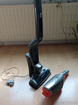 Tyčový akumulátorový vysávač Electrolux - 1