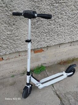 Elektrická kolobežka KUGOO