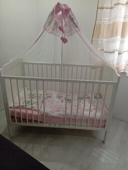 Detská postieľka s príslušenstvom