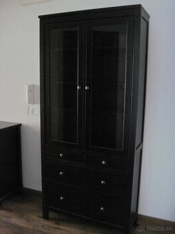 knižnica Hemnes IKEA