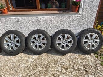 Pneu na AL diskoch 215/70 R16H zimné