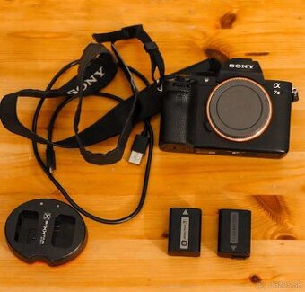 Sony Alpha A7 II + příslušenství