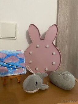 Lampa v tvare králika na batérie