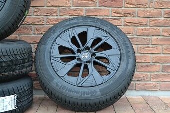 5x114,3 R18 Zimna sada Org. Toyota bZ4X + 235/60 R18 Cont.