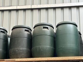 Plastové sudy s poklopom