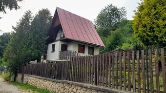 EXKLUZÍVNE 3 podlažná murovaná chata Medzev