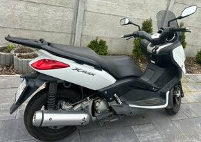 Yamaha x max 250