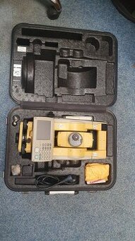 geodetická totálna stanica Topcon QS1