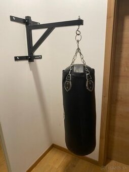 Boxerske vrece / drziak na boxerske vrece