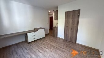 Na prenájom kompletne zrekonštruovaná garsónka na Dolnej uli