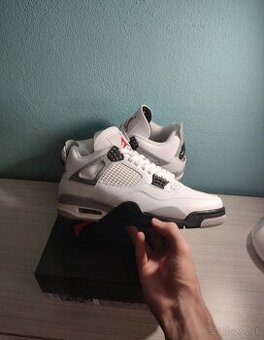 Air Jordan 4 retro white cement