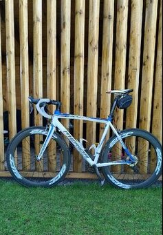 Cestný bicykel Merida