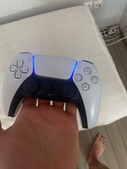 Predám ps5 Slim s mechanikou