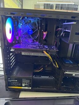 I3-8100, GTX1050TI 4GB, 8GB DDR4, 120GB SSD, 500HB HDD
