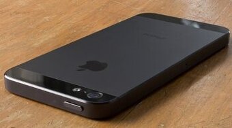 Predam iPhone 5, v peknom stave, odhlaseny, aj na pouzivanie
