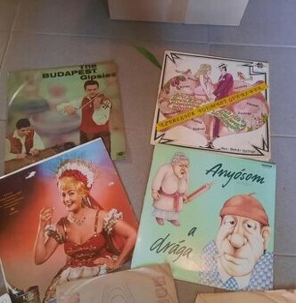Predam vinylove platne- madarske cca 20 ks