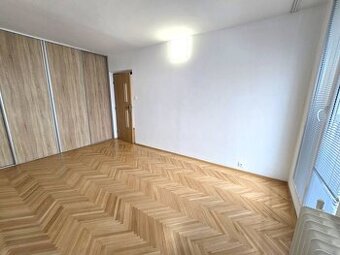 Zrekonštruovaný 2 izbový byt s 2 balkónmi