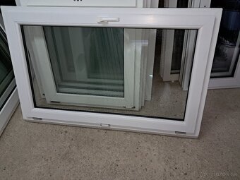 Predám plastove okno 145 cm dlhý 85 cm vysoký
