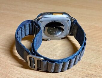 Apple Watch Ultra 2 Natural Titanium, 98% batéria, záruka