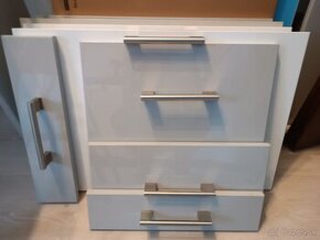 Čelá zásuviek IKEA METOD Ringhult