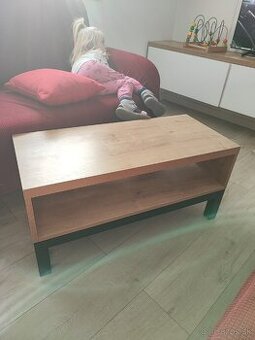 Konferenčný stolík