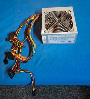 Predám PC zdroj iBox Cube Max 450W