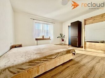 Znížená cena - 5-izbový rodinný dom - Hontianske Moravce