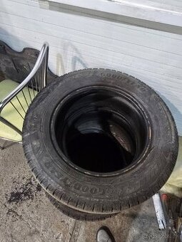 Goodyear pneumatiky R16c