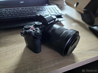 Panasonic Lumix DC-S5