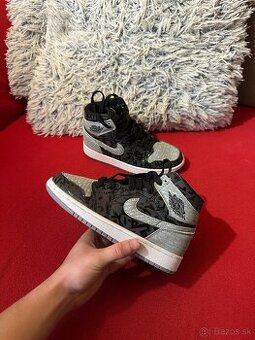 Nike Air Jordan 1 Retro High OG Rebellionaire - veľkosť 37,5