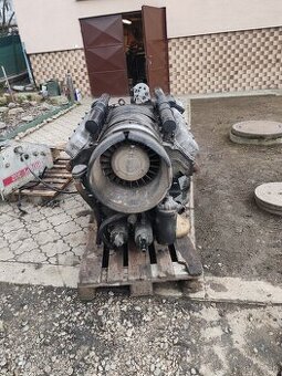 Motor 815