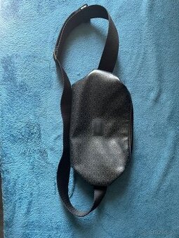 Calvin Klein taštička