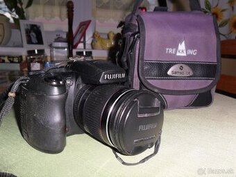 FujiFilm Finepix HS20 EXR