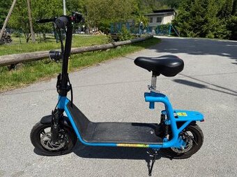 Detska elektro kolobezka