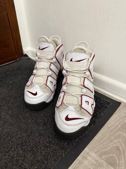 Nike Uptempo