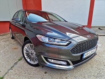 Ford Mondeo hybrid VIGNALE PLNÁ VÝBAVA 71 400km