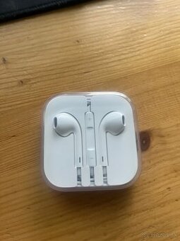 Apple slúchadla 3,5mm jack