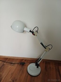 Stolná lampa