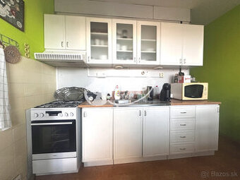 PREDAJ - 3izbový byt s balkónom, Edelényská ulica, Rožňava