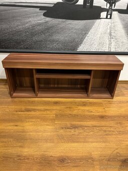 Poličky(vhodné aj pod tv), stolík