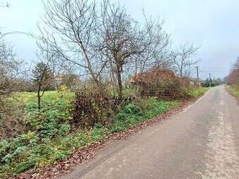 Na predaj stavebný pozemok s povolením na výstavbu rodinného