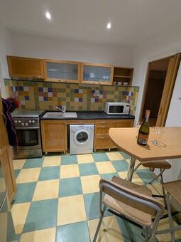 Prenájom 1,5 izb.bytu v Karlovej Vsi - 1