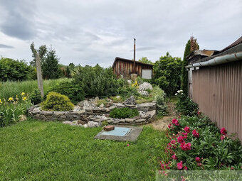 Záhrada s chatkou na Strážnom vrchu