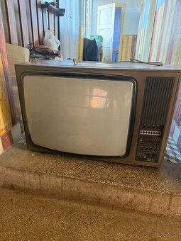 Predám dva staré Tesla televízory farebný a čiernobiely