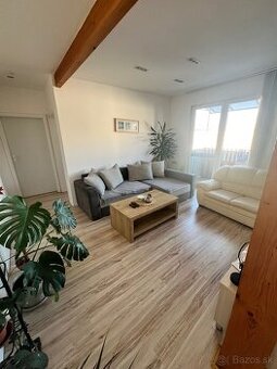 Prenájom 3- izbového bytu Nitra - Potravinárska, garáž